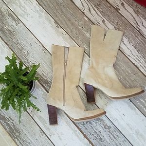 🔥3 for 30🔥Candies beige suede boots size 8